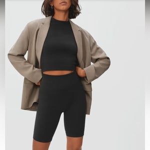 Everlane seamless bike short. Black, M/L